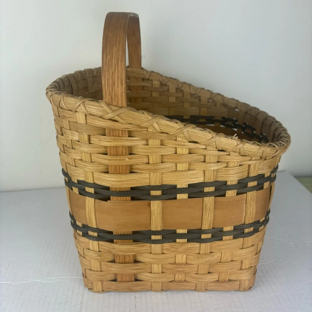 Handcrafted basket for cookbooks with handle-signed by maker